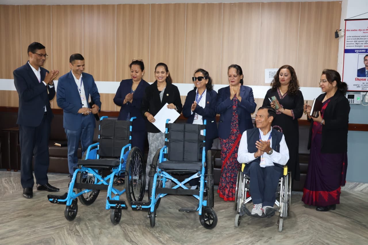 मन्त्रालय परिसरमै ह्वीलचेयर सेवा सुरु, पहुँचयुक्त र समावेशी सेवा प्रवाहतर्फ सरकारको नयाँ पहल