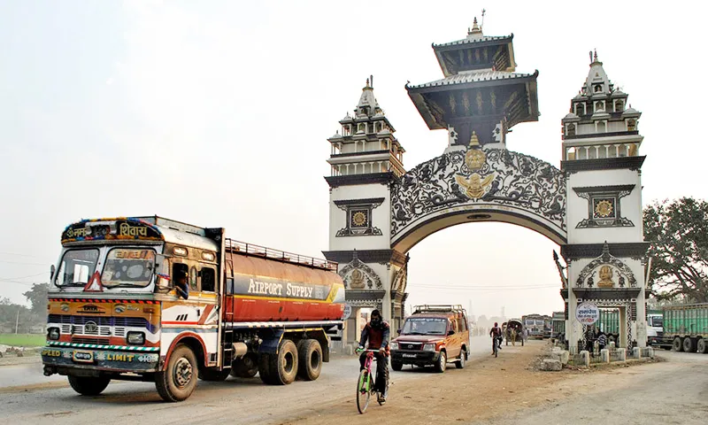 नेपाल–भारत सीमा नाकामा यात्रुलाई राहत, भन्सार छुटको सीमा पाँच सय रुपैयाँसम्म पुर्‍याइयो